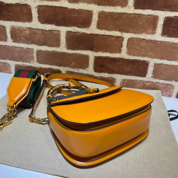 G*u*i small top handle bag with bamboo