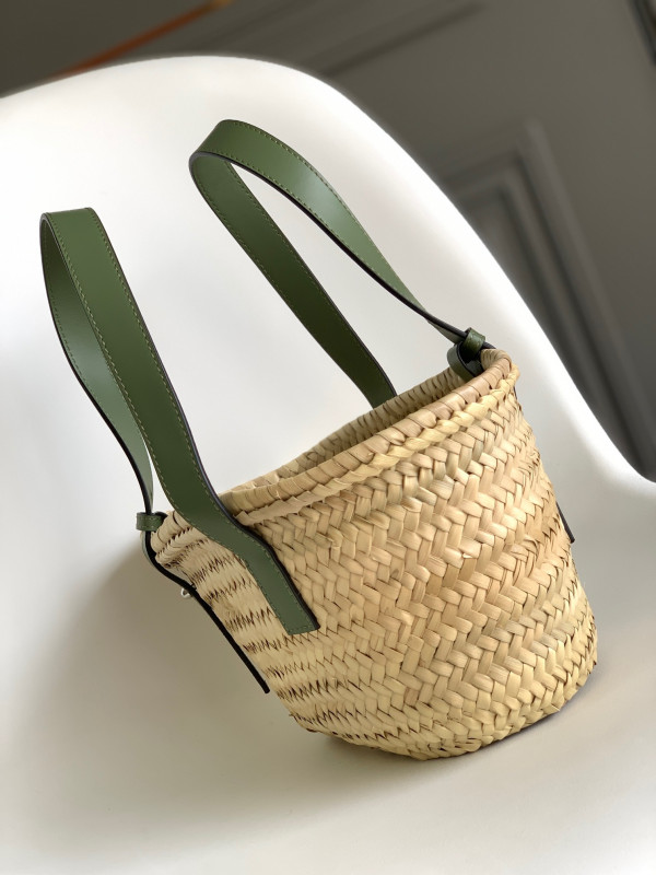 LOEWE BASKET BAG SMALL
