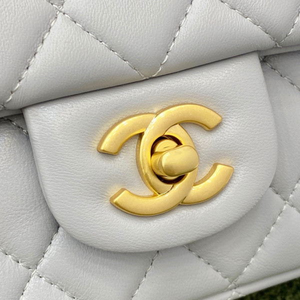 CL MINI FLAP BAG WITH TOP HANDLE