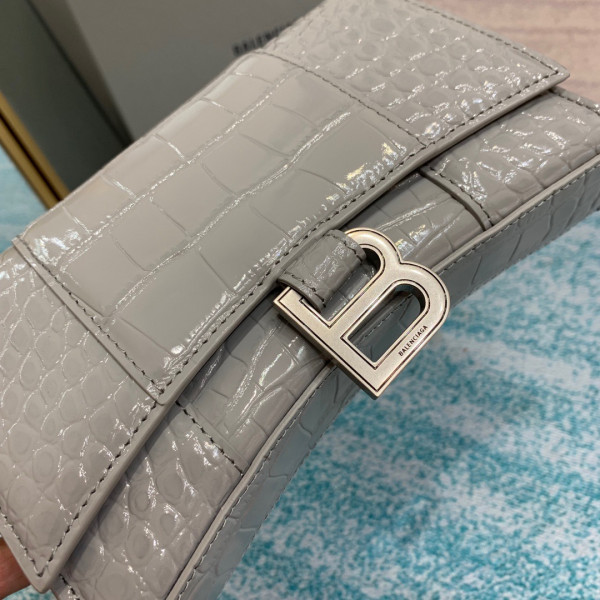 Ba*len*cia*ga hourglass chain bag