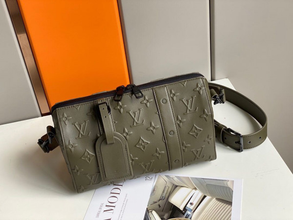 l**is V*t*n city keepall