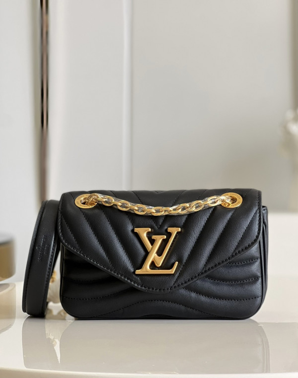 l**is V*t*n new wave chain bag pm