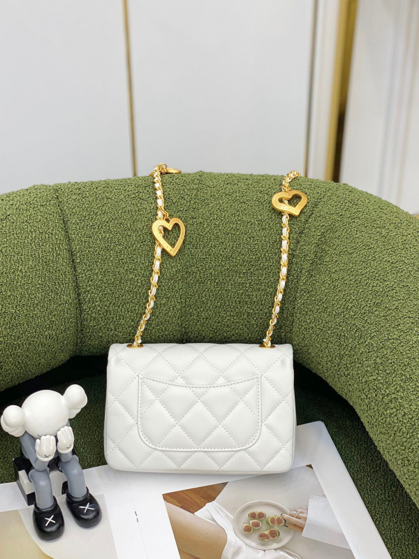 CL MINI FLAP BAG
