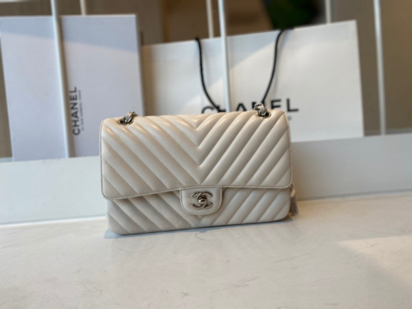 CL FLAP BAG LAMBSKIN