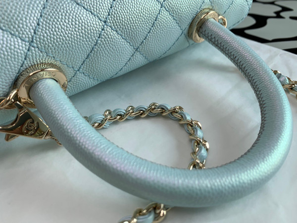 CL FLAP BAG WITH TOP HANDLE