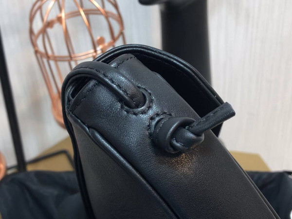 Ce**e triangle bag