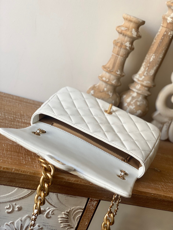 CL FLAP BAG