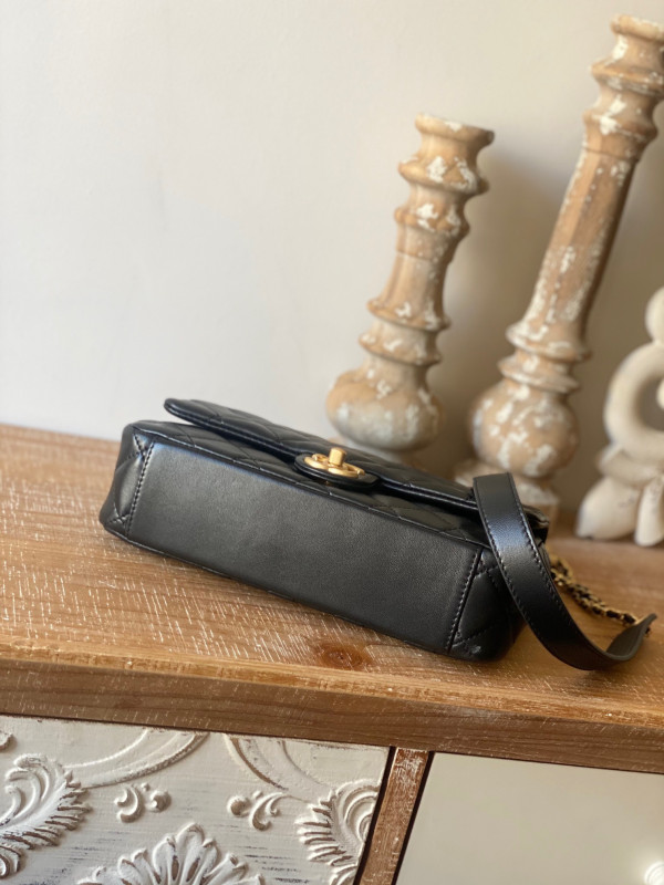 CL FLAP BAG