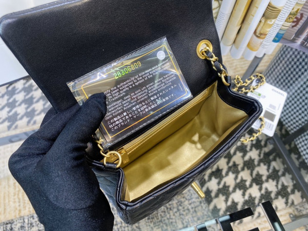 CL MINI FLAP BAG