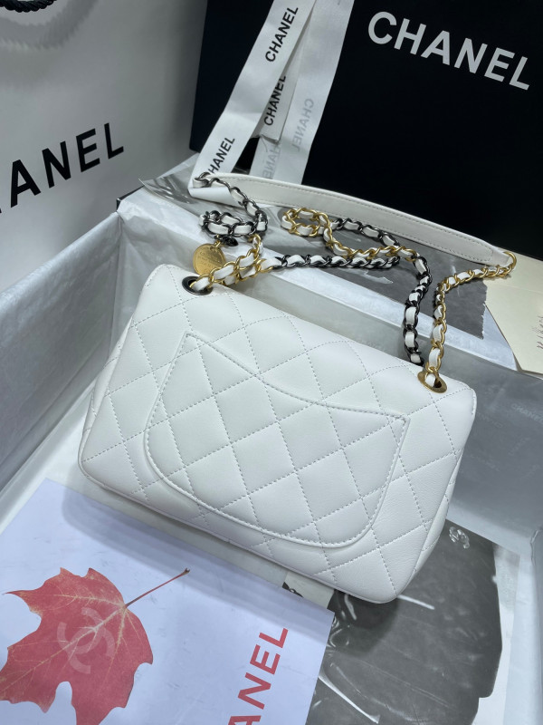 CL SMALL FLAP BAG