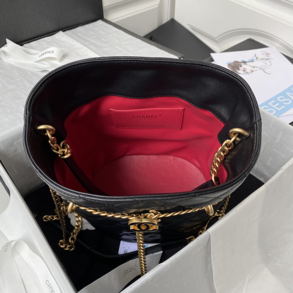 CL BUCKET BAG