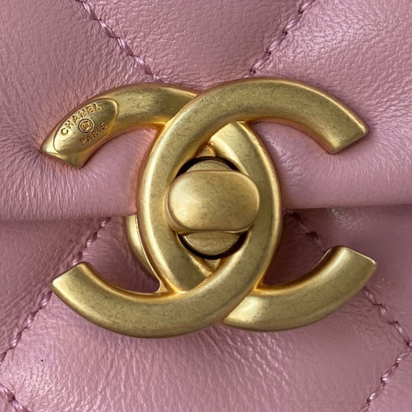 CL SMALL FLAP BAG