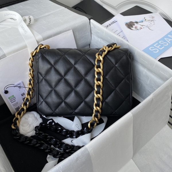 CL SMALL FLAP BAG
