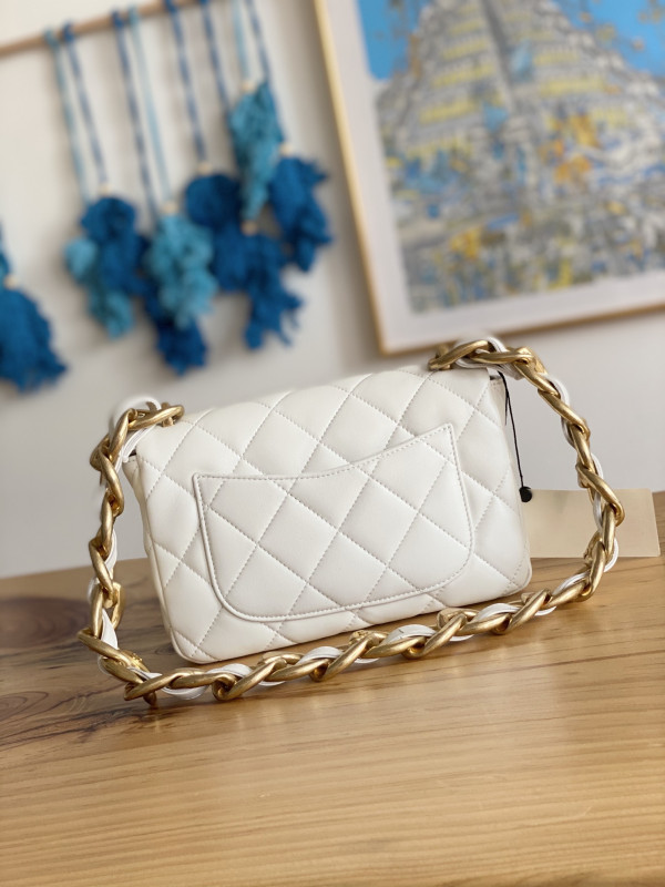 CL SMALL FLAP BAG