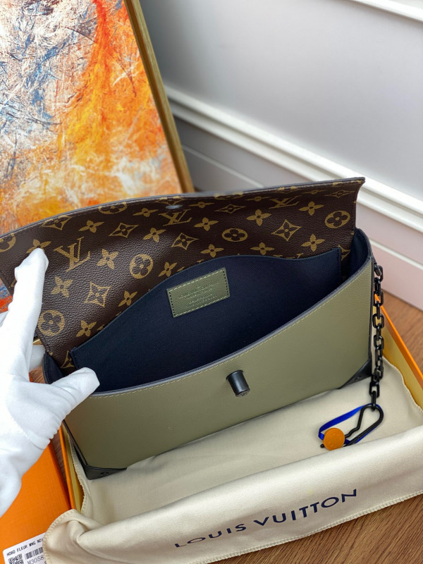 l**is V*t*n pochette voyage steamer