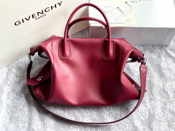 GIVENCHY ANTIGONA SOFT