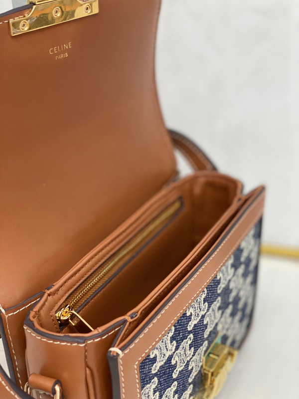 Ce**e teen triomphe bag