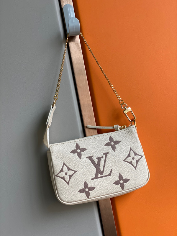 l**is V*t*n mini pochette accessoires