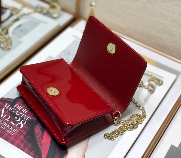 lady D*or nano pouch