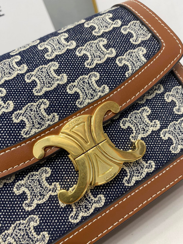 Ce**e teen triomphe bag