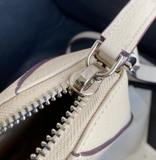 GIVENCHY NANO ANTIGONA