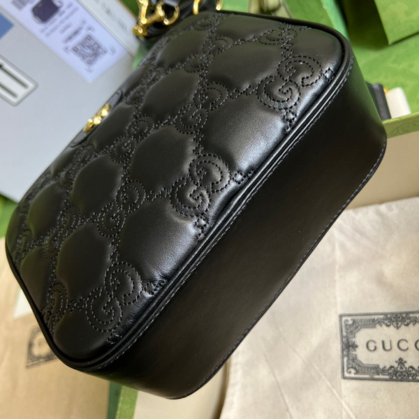 G*u*i gg matelassé leather shoulder bag