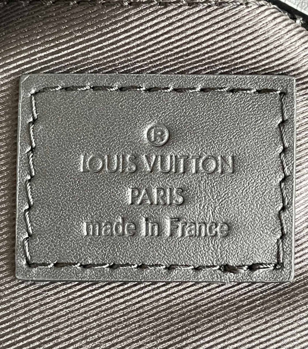l**is V*t*n mini soft trunk