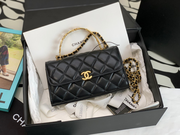 CL HANDLE BAG