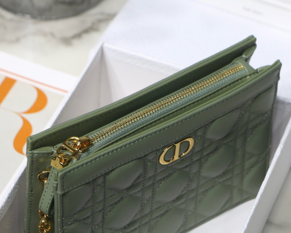 D*or caro zipped pouch with chain