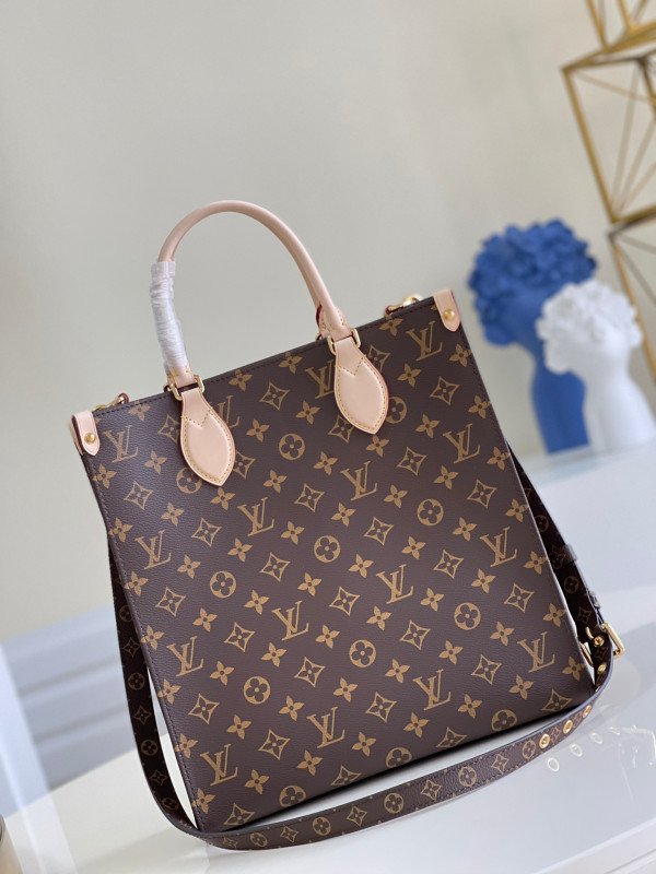 l**is V*t*n petit sac plat