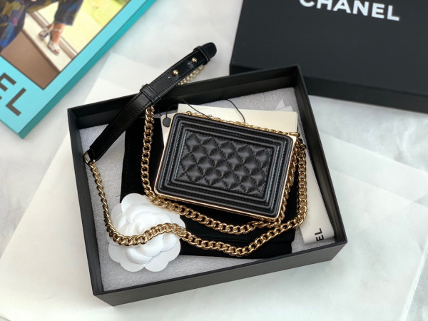 CL BOY MINAUDIERE