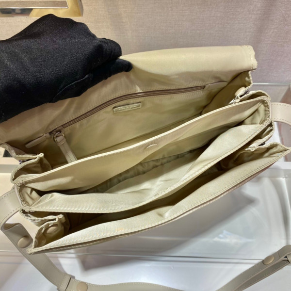 Pra*a medium padded nylon shoulder bag