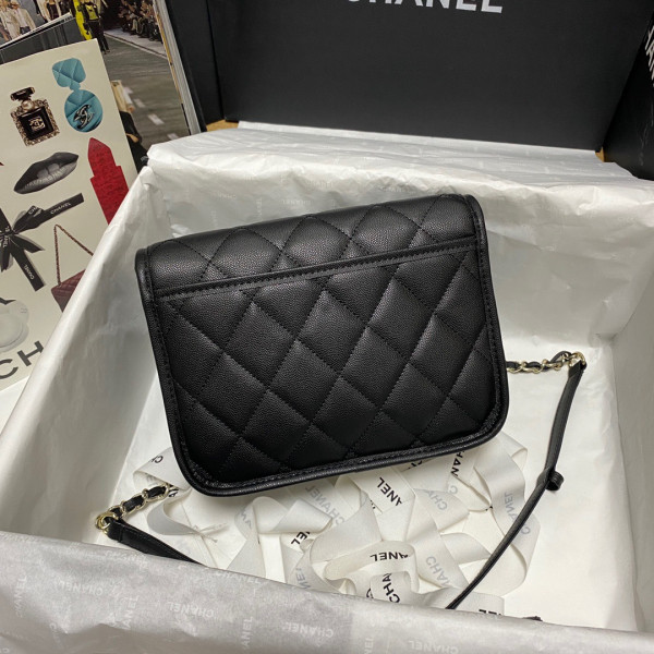 CL SMALL MESSENGER BAG