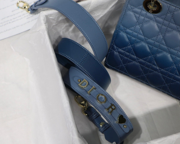 lady D*or small-20-16.5-8cm