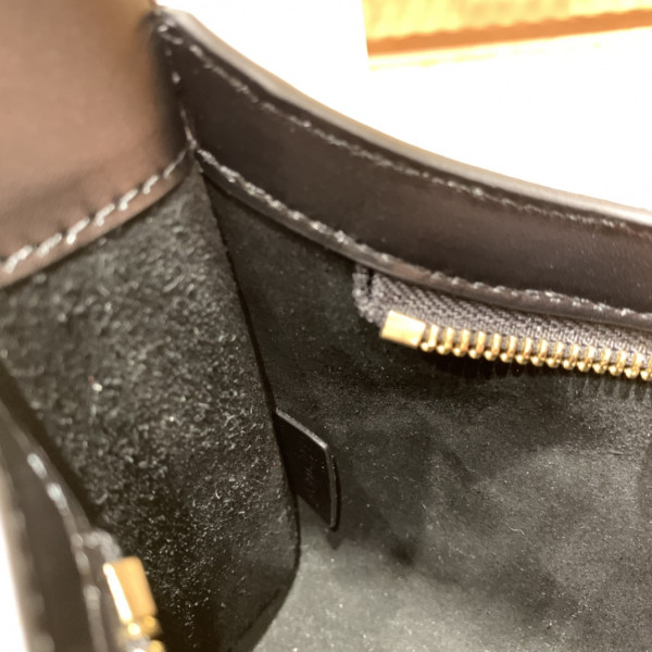 Ce**e shoulder bag cuir triomphe