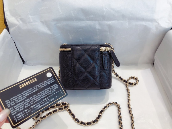 CL VANITY CASE