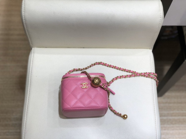CL VANITY CASE