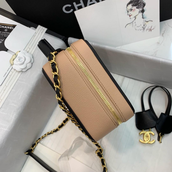 CL VANITY CASE