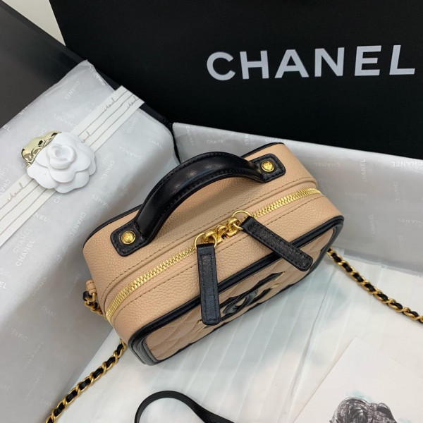 CL VANITY CASE