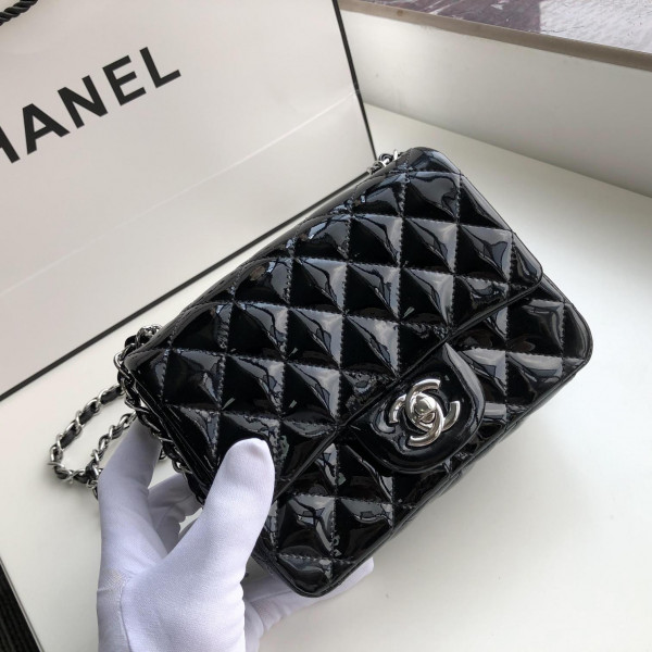 CL FLAP BAG 17CM