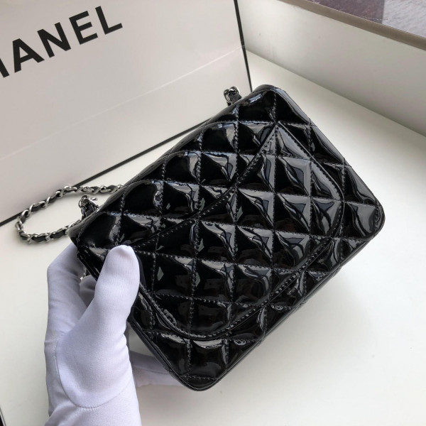 CL FLAP BAG 17CM
