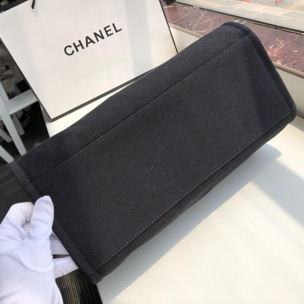 CL TOTE BAG