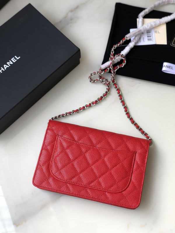 CL CHAIN WALLET CAVIAR WITH SILVER HARDWARE