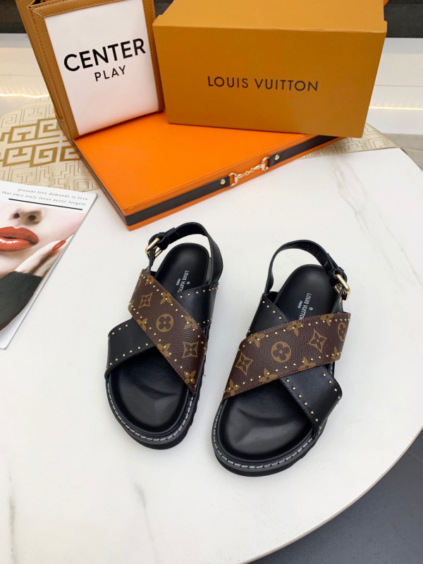 l**is V*t*n women"s paseo flat comfort sandal