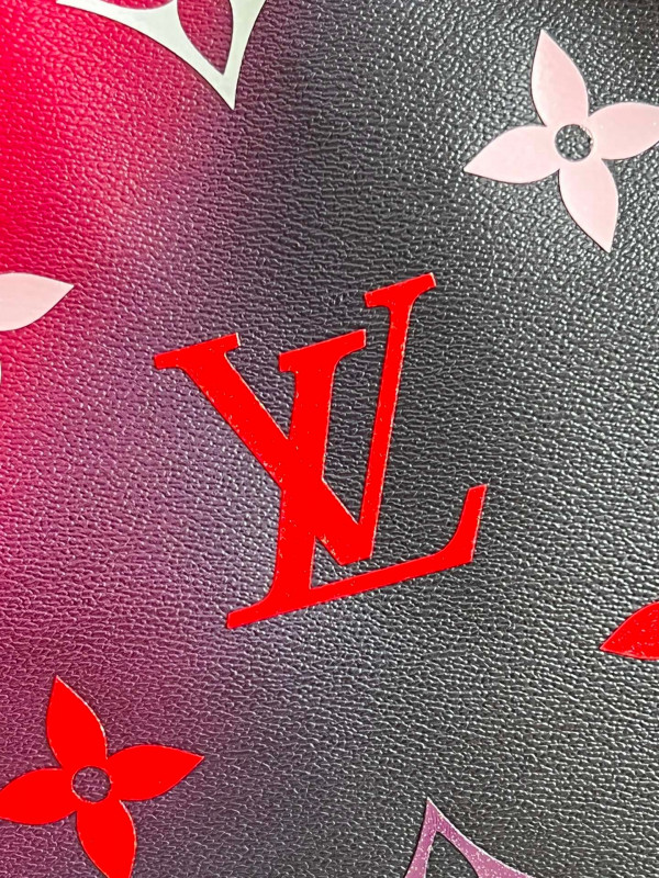 l**is V*t*n neverfull mm