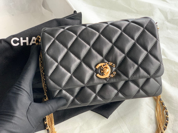 CL MINI FLAP BAG