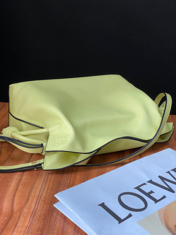 LOEWE Flamenco clutch