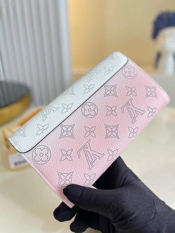 l**is V*t*n iris wallet