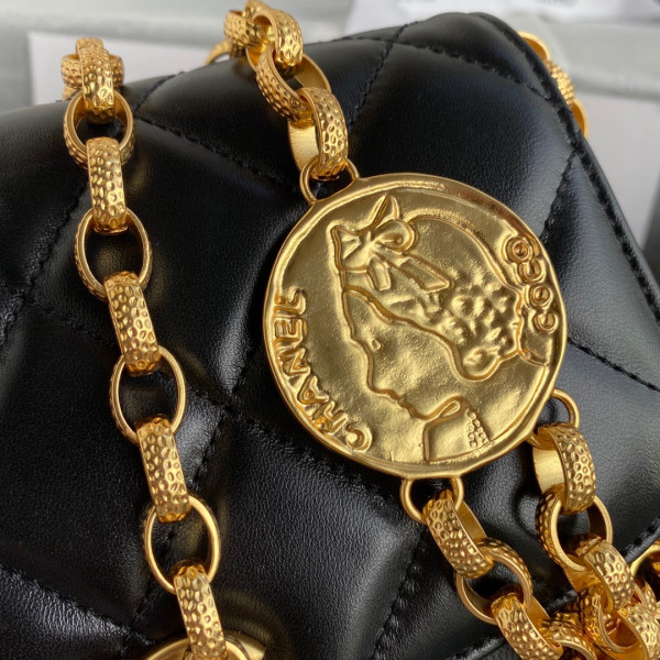 CL SMALL FLAP BAG