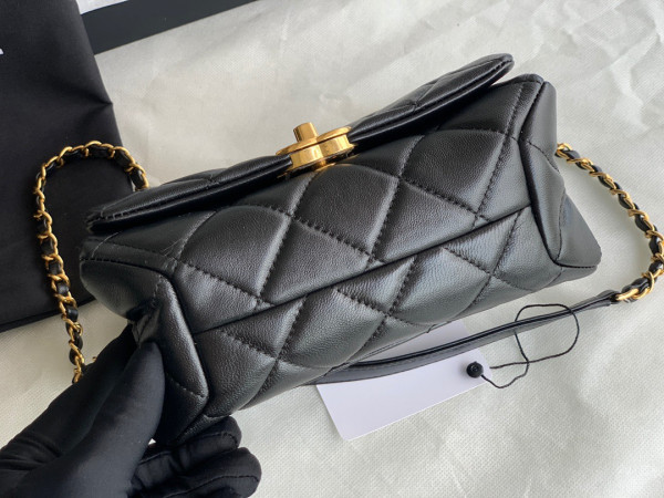 CL FLAP BAG